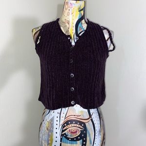 grunge knitted tank top. Size: S. Distressed style.